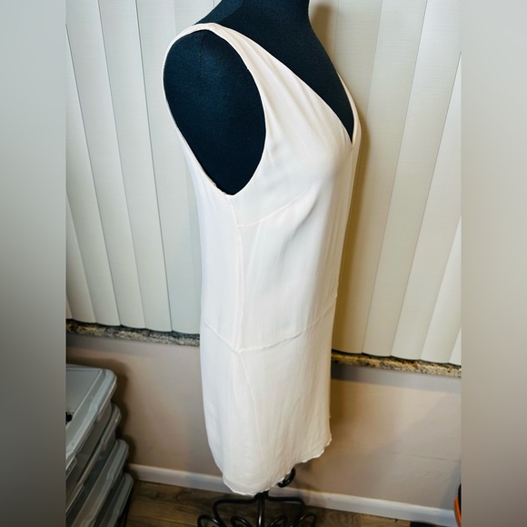 Ralph Lauren Blue Label Cream Asymmetrical 100% Silk Dress Size 8 - Picture 6 of 11